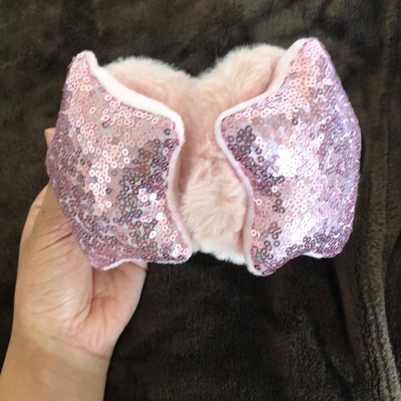 Girls Earmuffs - Picture 3 of 3